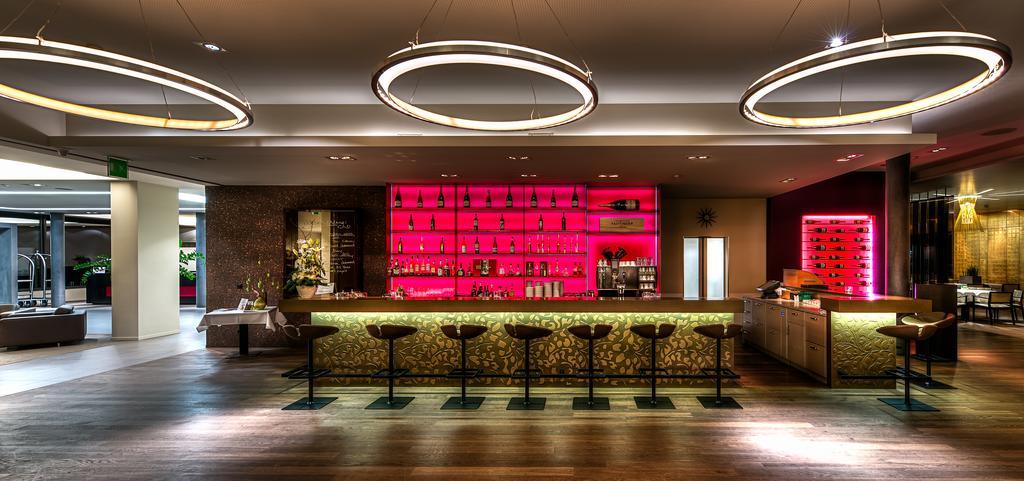 Small Luxury Hotel Wellnesshotel Golfpanorama Lipperswil Bagian luar foto