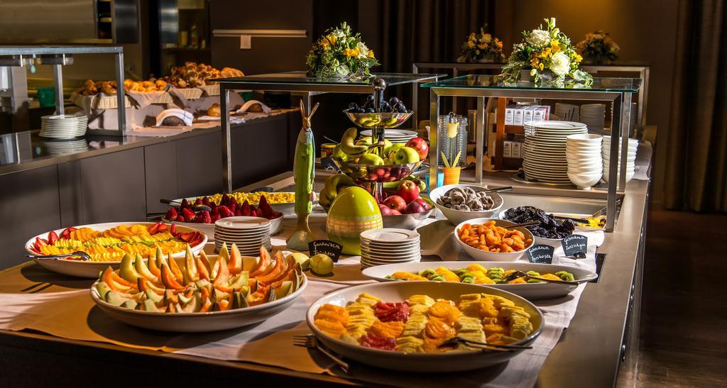 Small Luxury Hotel Wellnesshotel Golfpanorama Lipperswil Bagian luar foto