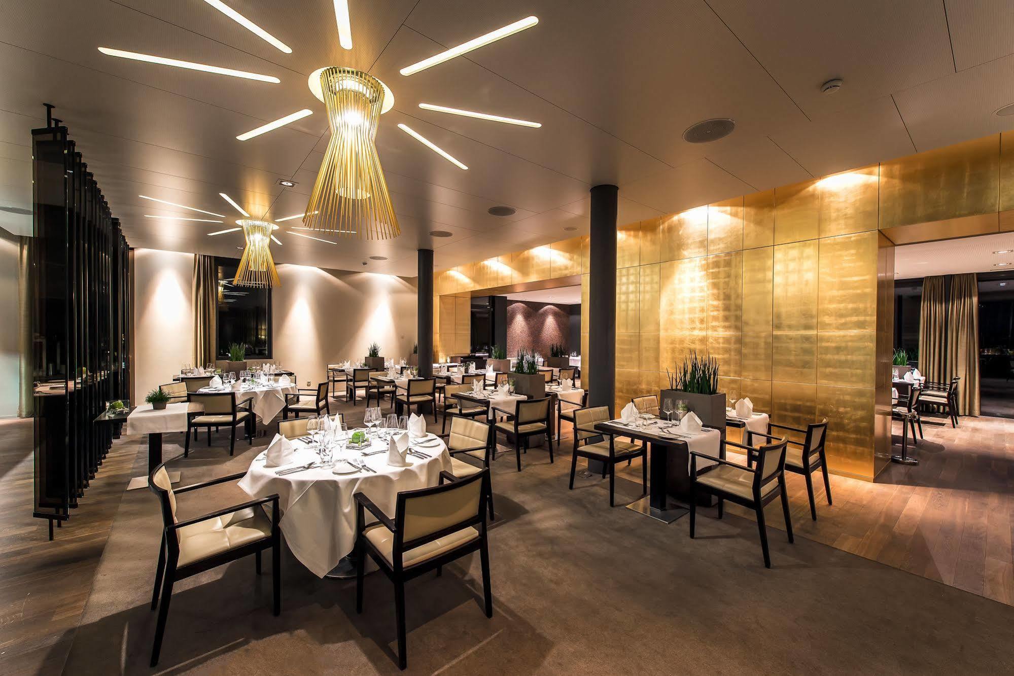 Small Luxury Hotel Wellnesshotel Golfpanorama Lipperswil Bagian luar foto